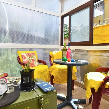 Marie Louise 2396 * פולה