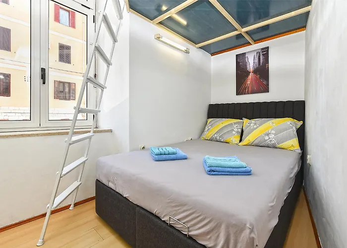 Marie Louise 2396 Daire