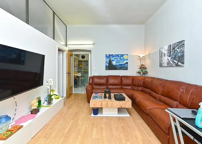 Daire Marie Louise 2396 Pula