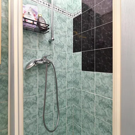 Marie Louise 2396 アパート *